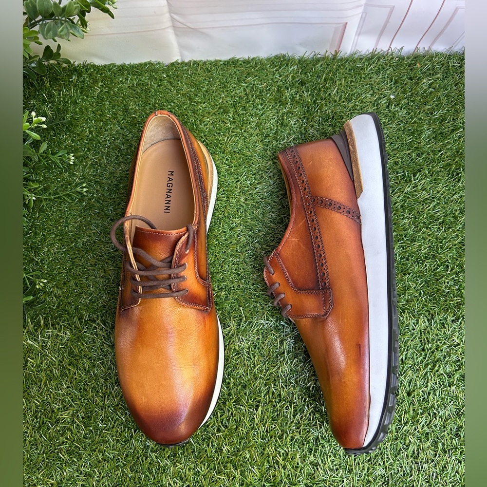 MAGNANNI men 8.5 New
Leiva Plain Toe Derby In Cognac
$395 - Picture 15 of 17
